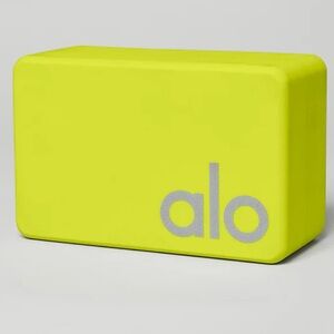 NEW WITH TAGS WRAPPED ALO YOGA NEON BLOCK